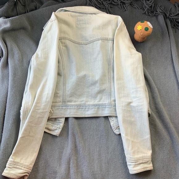 Forever 21 Denim Jacket - Picture 4 of 4